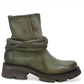 A.S.98 - Linder Boot