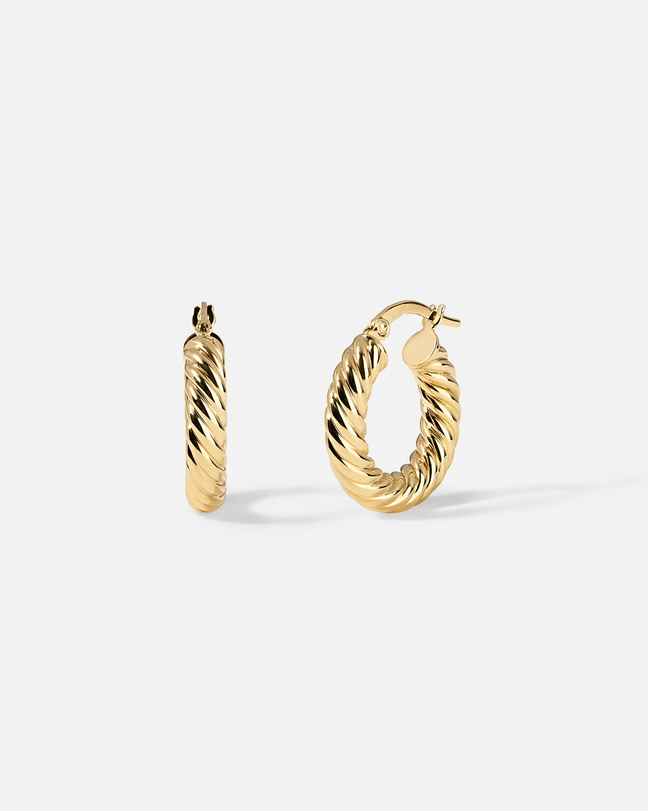 Sculpted Twist Hoop Earring